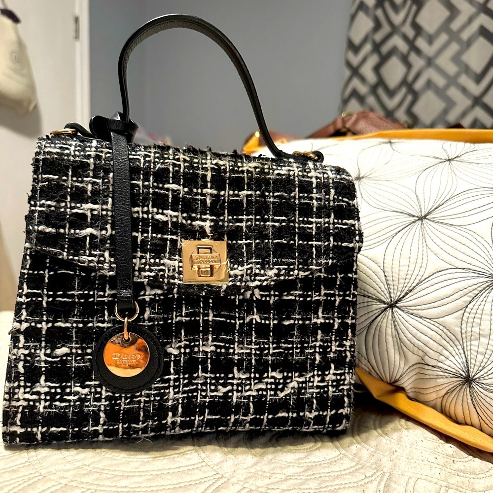 RARE DUNNE LONDON BLACK AND WHITE BAG